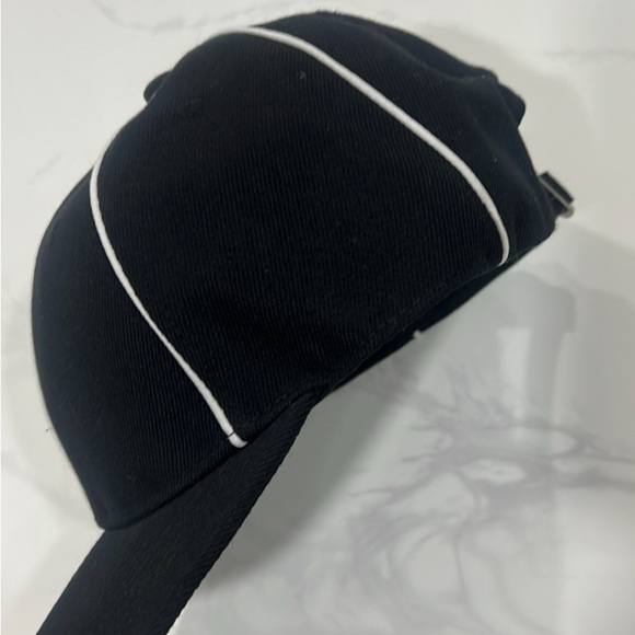 Men's Referee Costume Set - Black and White - Picture 5 of 7